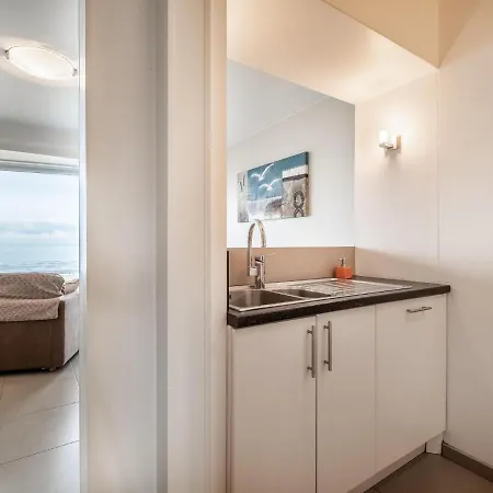 Vitalo 401 With Sea View Located On The Dike Apartament *