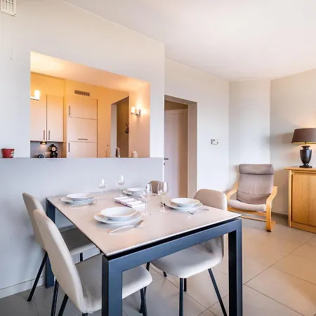 Vitalo 401 With Sea View Located On The Dike Apartament Koksijde